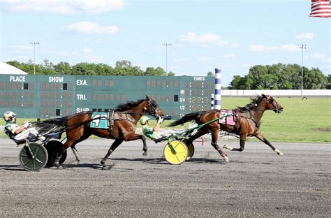 02:05 Woodbine Mohawk Harness .